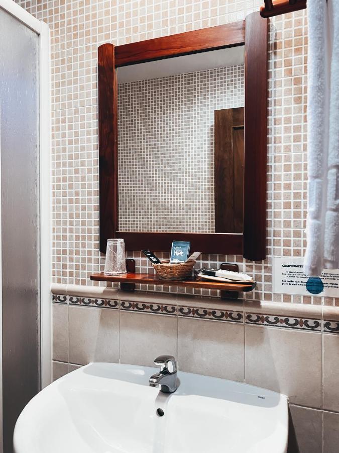 Hotel Valdevecar อัลบาร์ราซิน ภายนอก รูปภาพ
